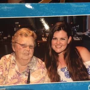 Meet your Posher, Mackenzie